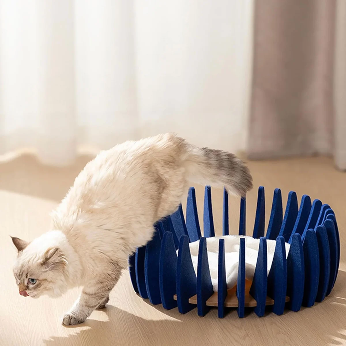 Stylish Felt Cat House with Plush Mat - Image 6
